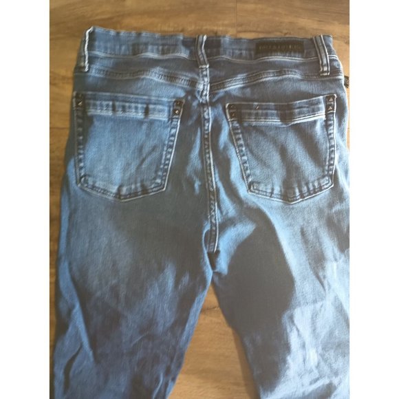 Rock & Republic Women's Jeans Sz 12 M Berlin Skinny Mid Rise Medium Wash Ripped - Picture 8 of 9